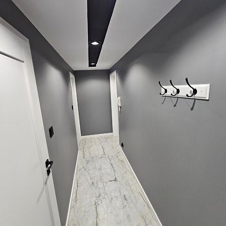 Apartament Z Jacuzzi Klimatyzacja Prywatny Parking Radom Exterior foto